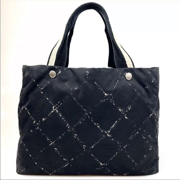 💛 Authentic Chanel Travel Line Black Nylon Bag - Picture 5 of 8